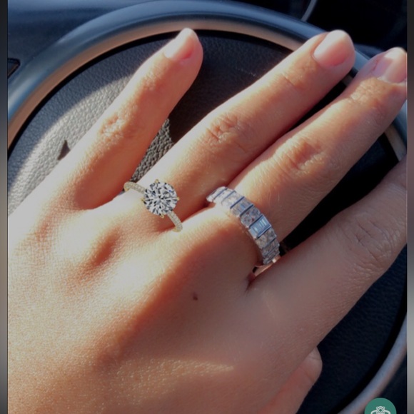 ❤️SOLD❤️ MICHAEL HILL 10ct White Gold with 1ct Diamond Baguette Ring - Picture 2 of 6